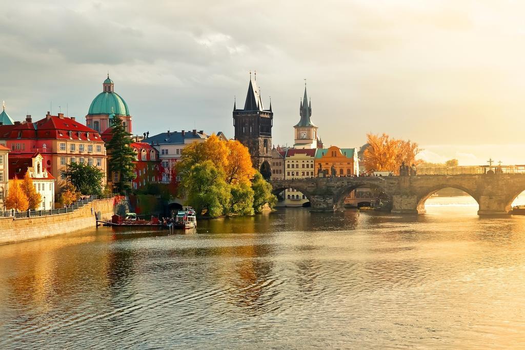Old Town Apartments Prag Exteriör bild