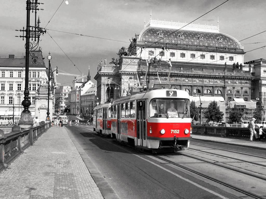 Old Town Apartments Prag Exteriör bild