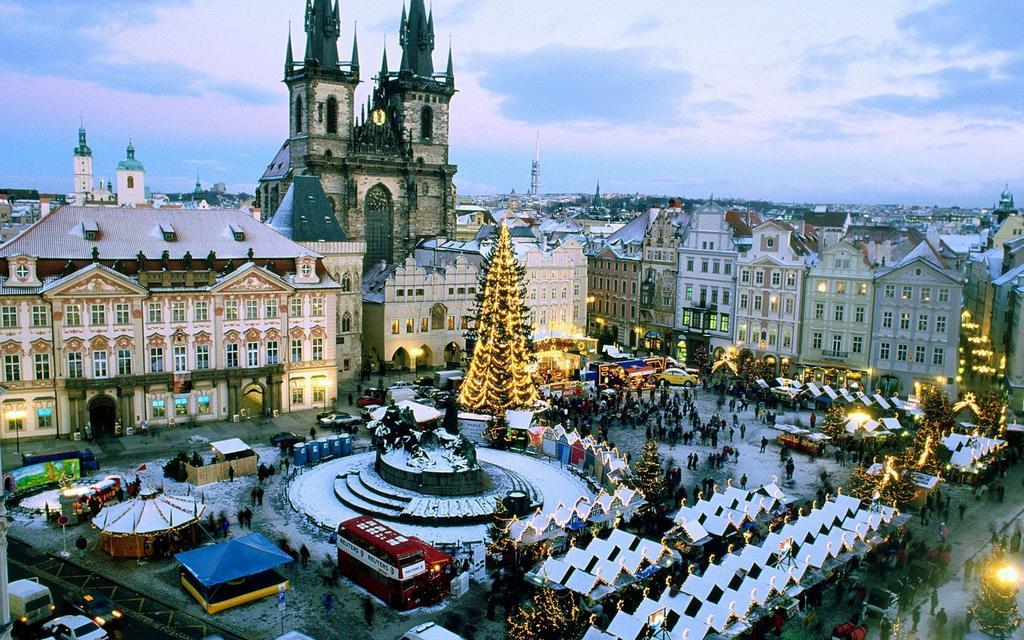 Old Town Apartments Prag Exteriör bild
